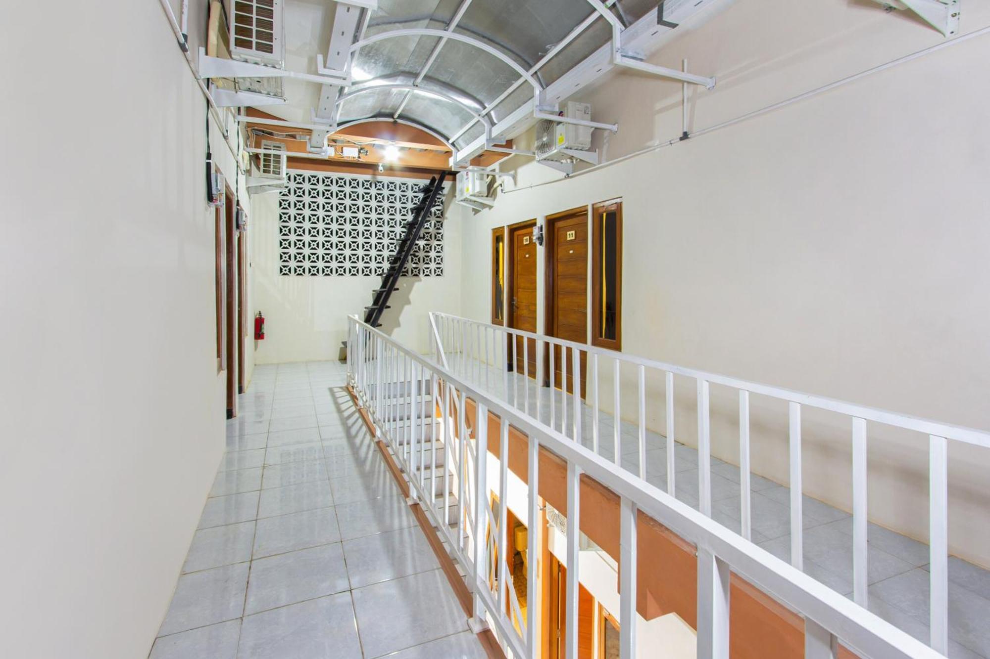 Oyo 1718 Homestay Wak Gobenk Salakan Экстерьер фото
