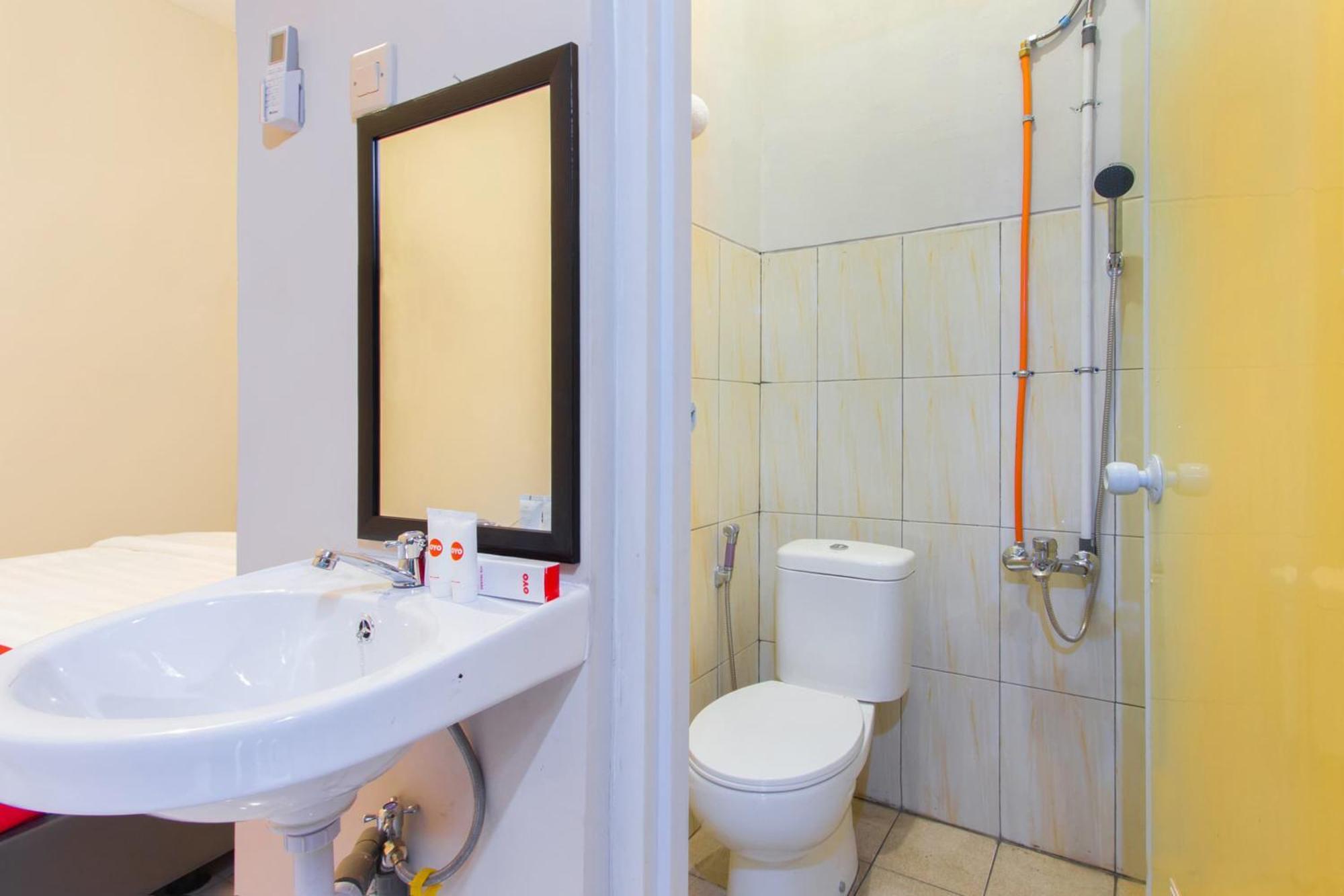 Oyo 1718 Homestay Wak Gobenk Salakan Экстерьер фото