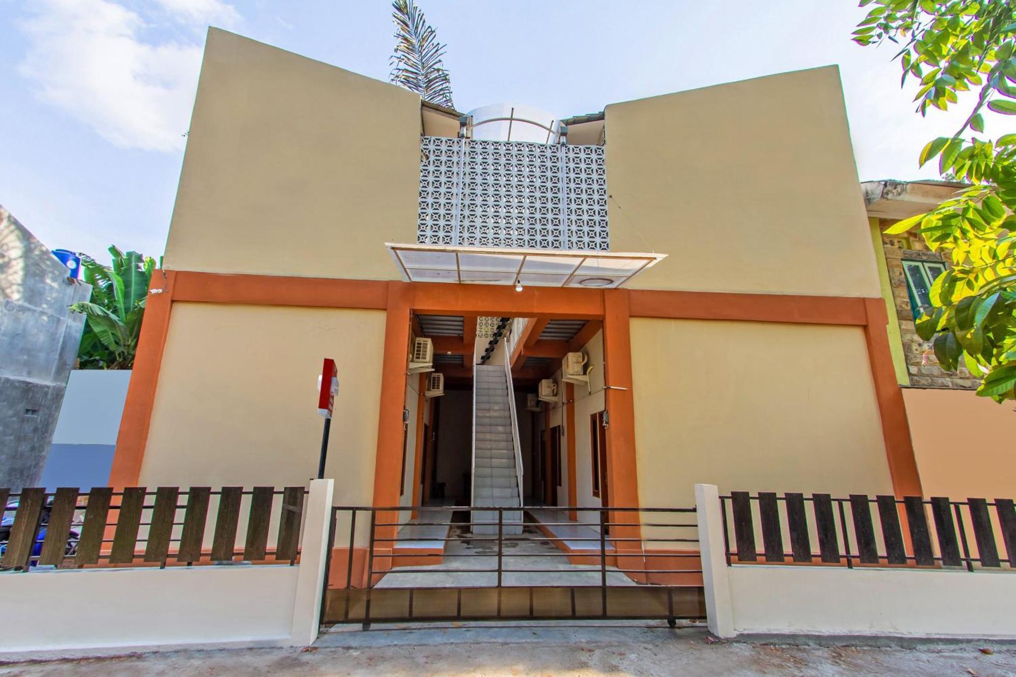 Oyo 1718 Homestay Wak Gobenk Salakan Экстерьер фото